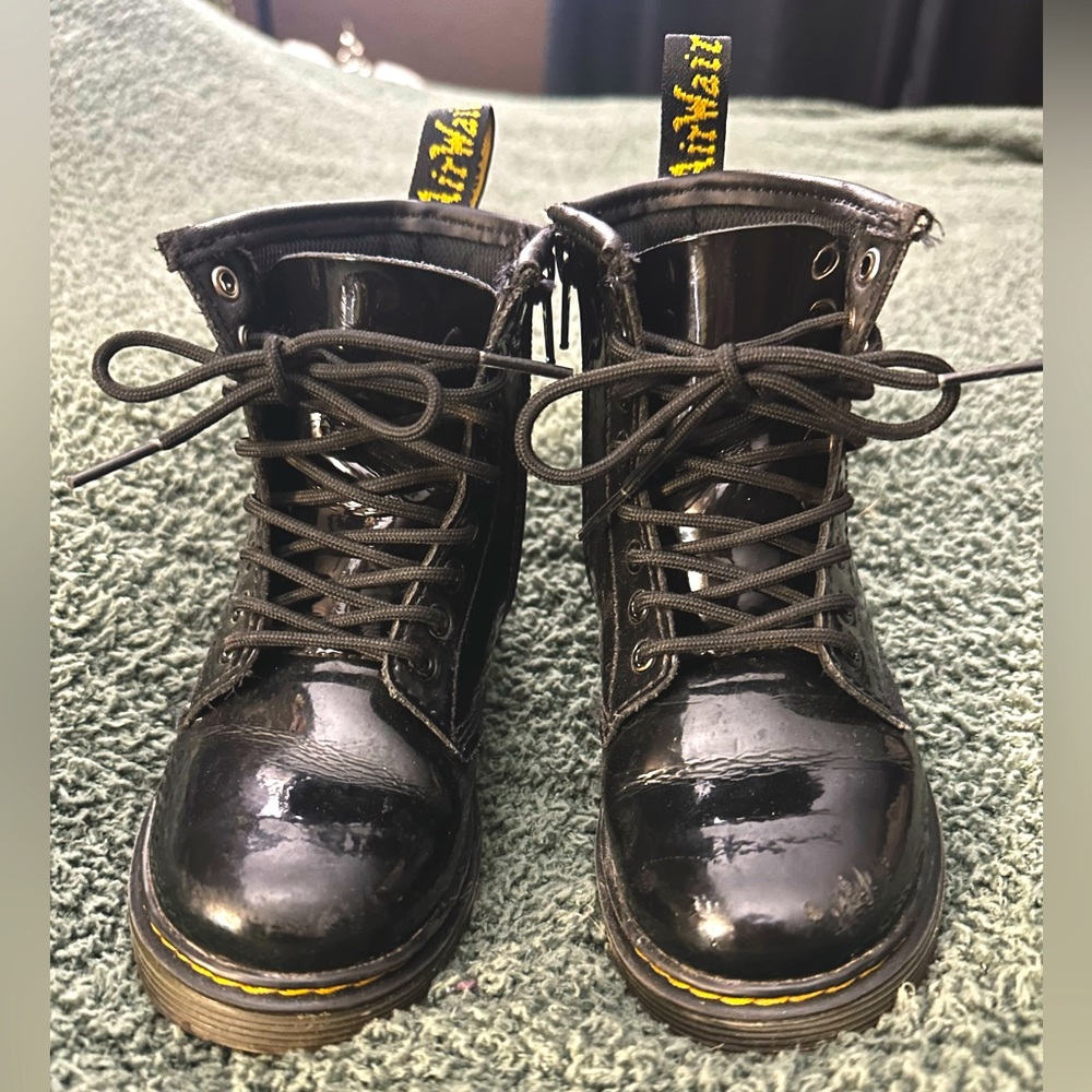 Doc Martens size11 junior 1460 black patent leather lace up boot
